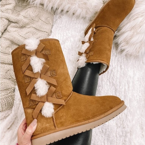 Koolaburra Tan Winter Boots with Pom Poms - Picture 2 of 6